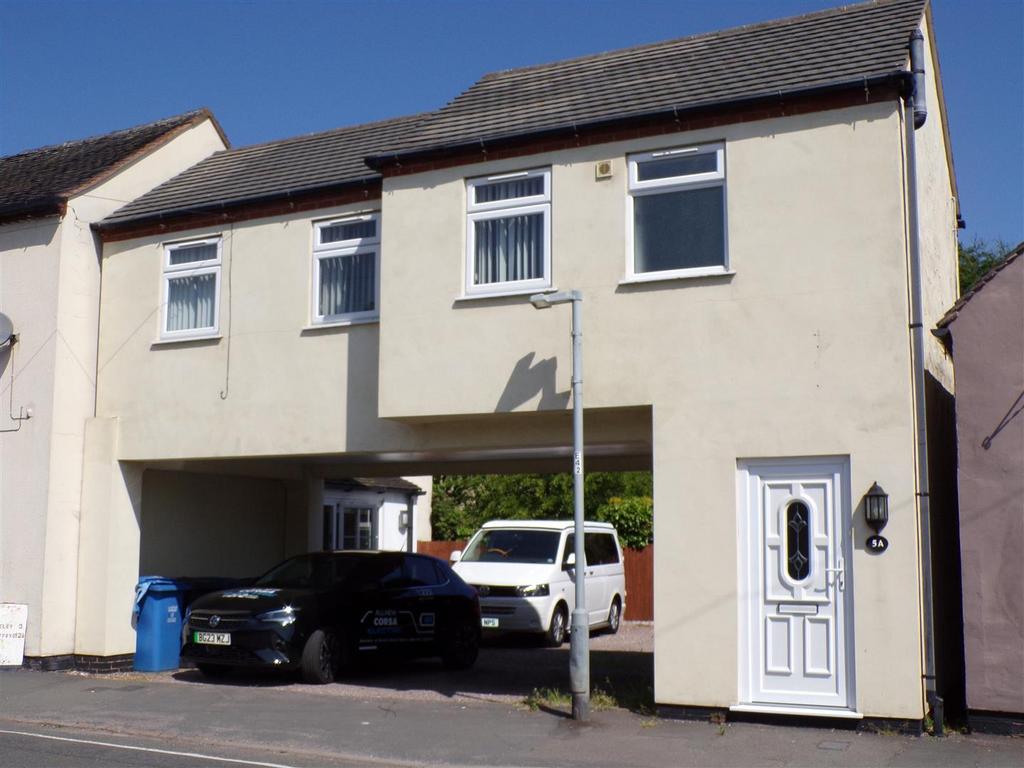 New Road, Armitage, Rugeley 1 bed coach house £99,995