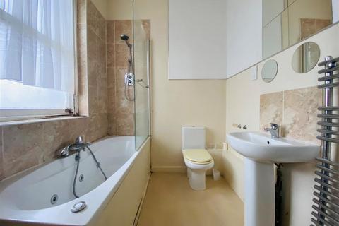 1 bedroom flat for sale, Selhurst Road, London