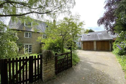 5 bedroom detached house for sale - Chestnut Road, Yardley Gobion, Towcester