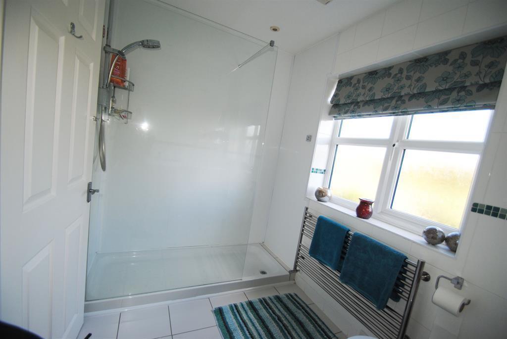 Shower 1.jpg