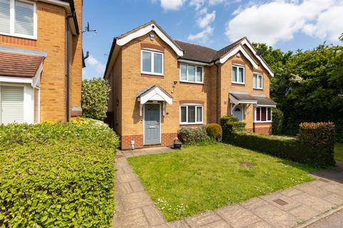 11 Suffolk Close, London Colney, St Albans, AL2 1DZ