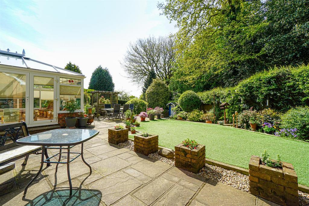 Barnfield Close, Hastings 6 bed detached house for sale £625,000