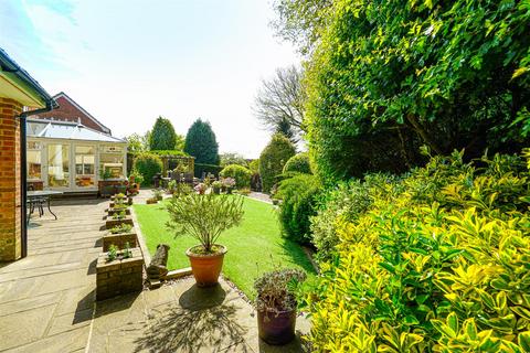 15 Barnfield Close, Hastings, TN34 1TS