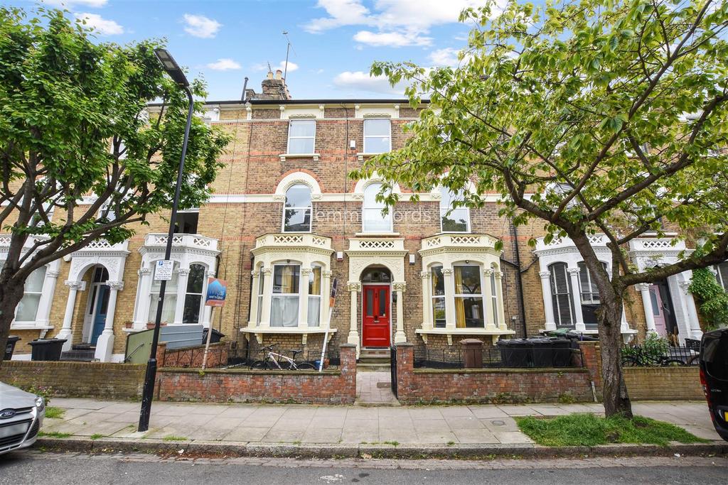 Digby Crescent, London, N4 3 bed apartment £3,000 pcm (£692 pw)