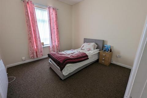 5 bedroom terraced house for sale - Willow Road East, Darlington