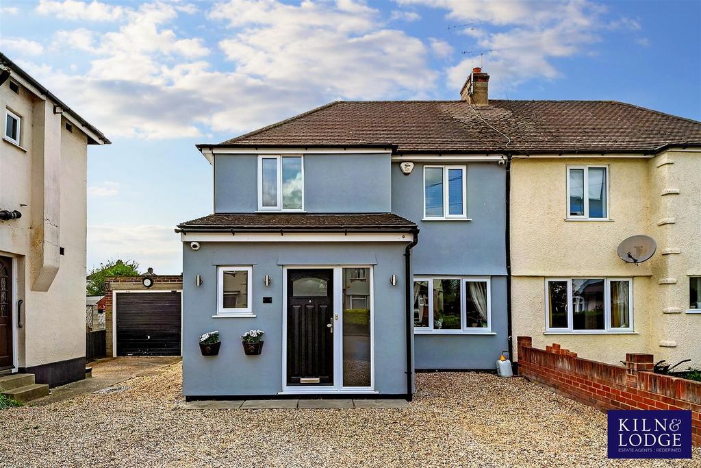 Grosvenor Close, Chelmsford 4 bed semidetached house for sale £500,000