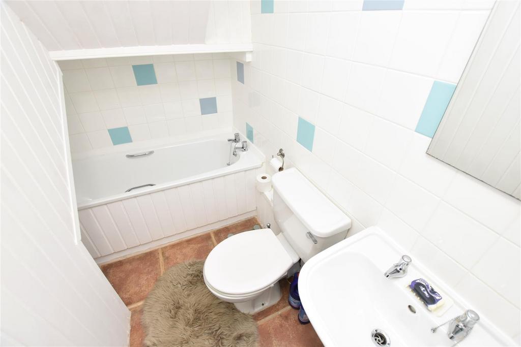 Bathroom.jpg