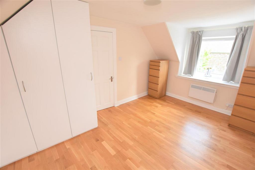 Bedroom two.jpg