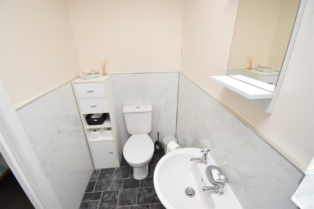En suite shower room.jpg