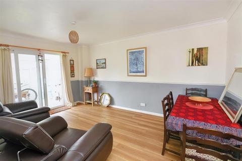 3 bedroom semi-detached bungalow for sale - Lodbourne Green, Gillingham