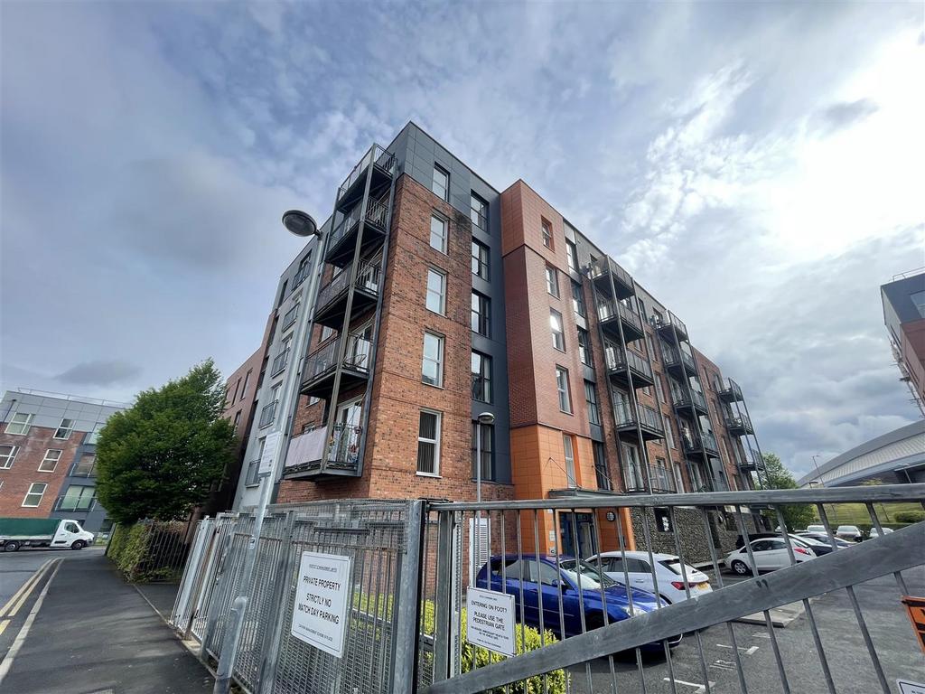 1 Stillwater Drive, Sport City, Manchester 2 bed apartment for sale £