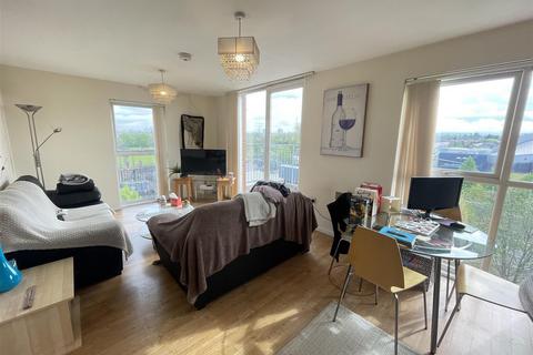2 bedroom apartment for sale, 1 Stillwater Drive, Sport City, Manchester