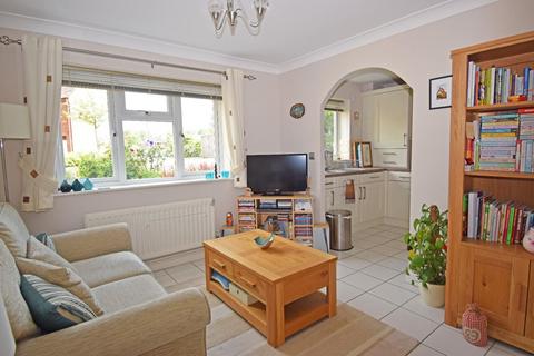 2 Button Drive, Bromsgrove, B61 8RS