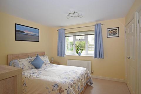 2 Button Drive, Bromsgrove, B61 8RS