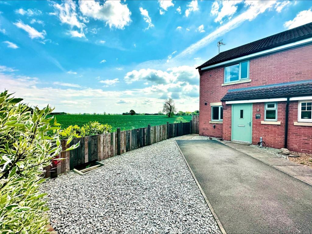 Bridge Close, Church Fenton, Tadcaster 2 bed semidetached house for sale £220,000