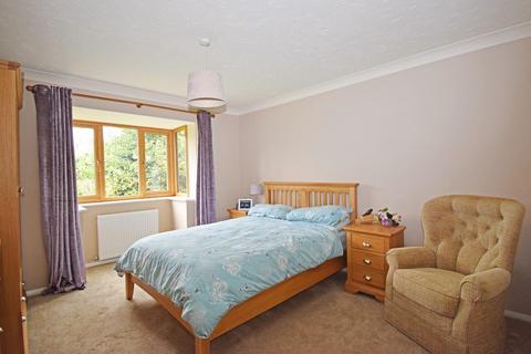 1 Bewell Gardens, Bromsgrove, B61 8HW