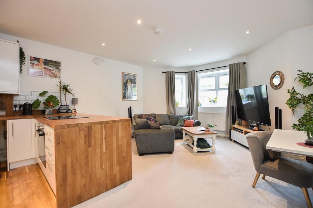 Brittany Road, St. LeonardsOnSea 1 bed flat for sale £130,000