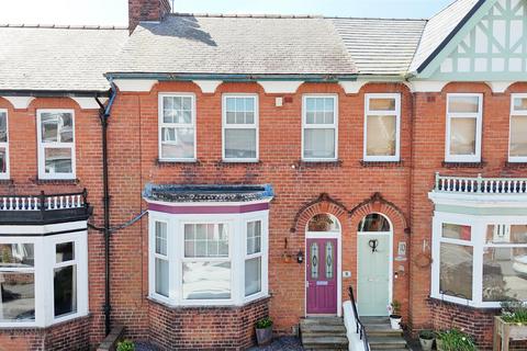 4 bedroom terraced house for sale, Grange Avenue, Scarborough
