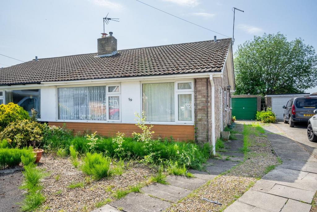 Willow Glade, Huntington, York 2 bed semidetached bungalow for sale