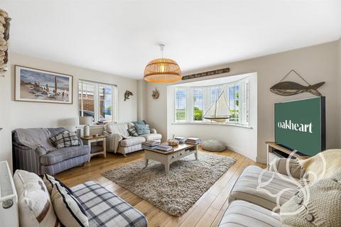 19 Glebe View, West Mersea, Colchester, CO5 8GH