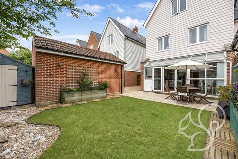 19 Glebe View, West Mersea, Colchester, CO5 8GH