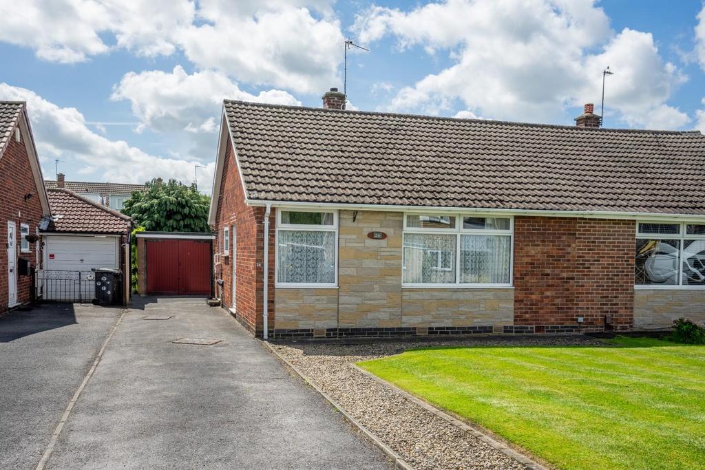 Orchard Way, Dringhouses, York 2 bed semidetached bungalow for sale