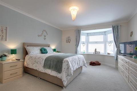 2 Bentinck Lane, Sigglesthorne, Hull, HU11 5QR