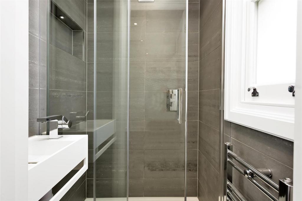 Flat 5, 81 South Hill Park-025.jpg