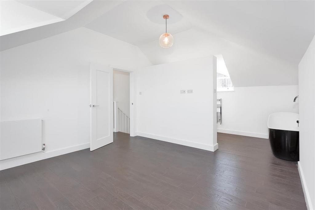 Flat 5, 81 South Hill Park-009.jpg