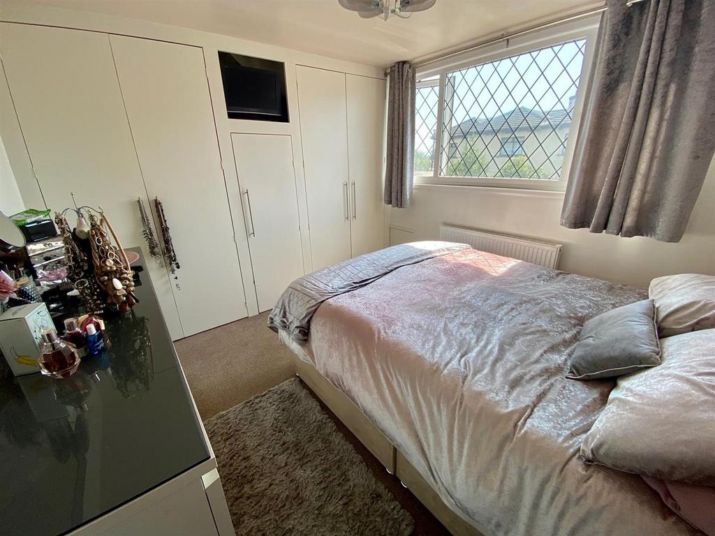 Kings head road 5 bedroom.jpg