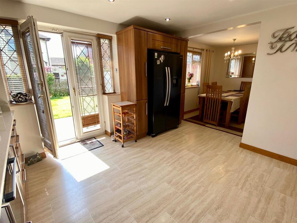 Kings head road 5 kitchen 6.jpg