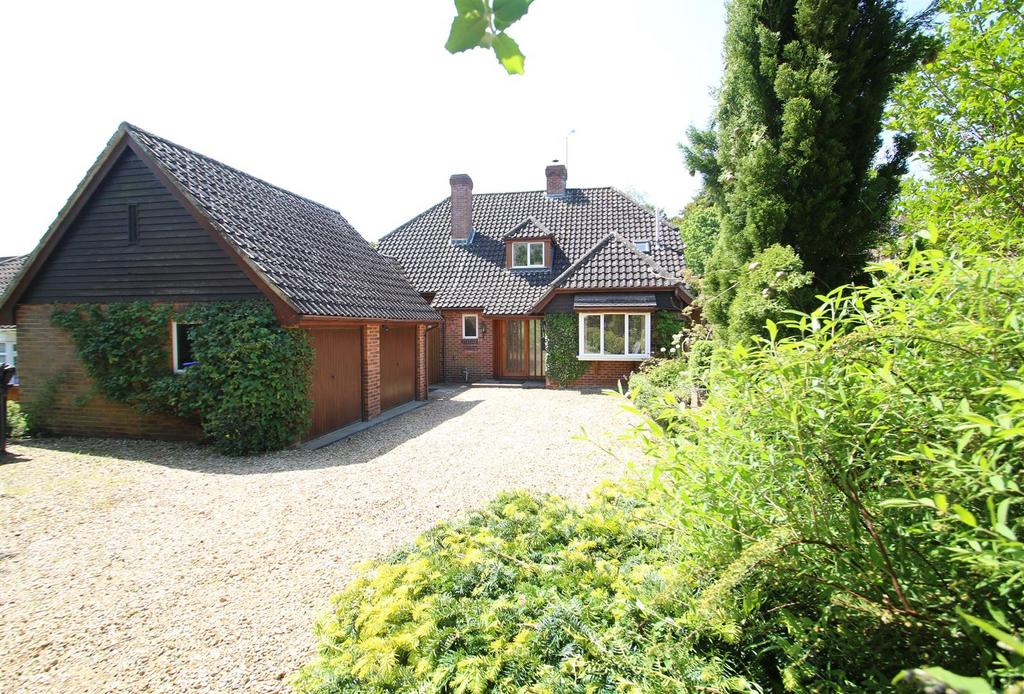 Firs Road, Firsdown, Salisbury 4 bed detached house for sale £700,000