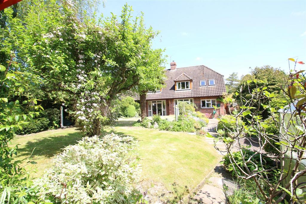 Firs Road, Firsdown, Salisbury 4 bed detached house for sale £700,000