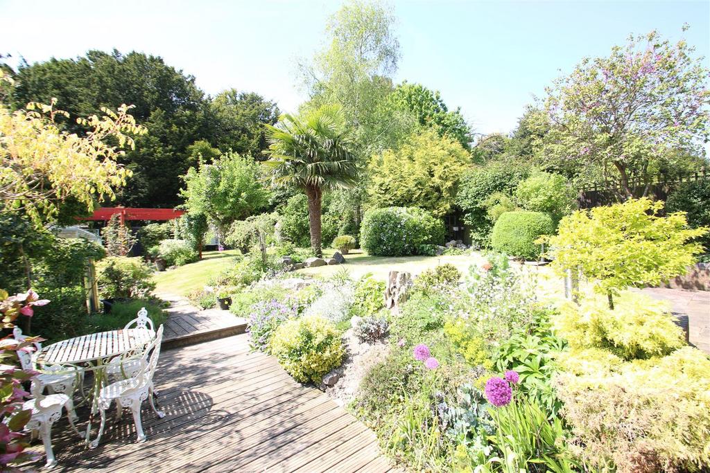 Firs Road, Firsdown, Salisbury 4 bed detached house for sale £700,000
