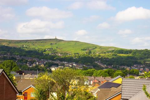 28 Lisbon Drive, Darwen, BB3 3JW