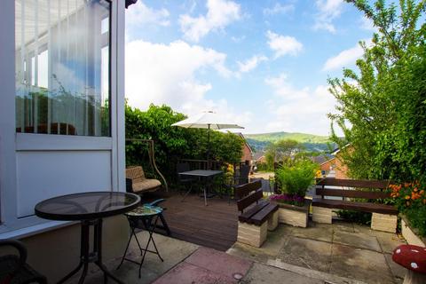 28 Lisbon Drive, Darwen, BB3 3JW