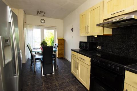 28 Lisbon Drive, Darwen, BB3 3JW
