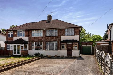 17 Mayfair Avenue, Worcester Park, KT4 7SH