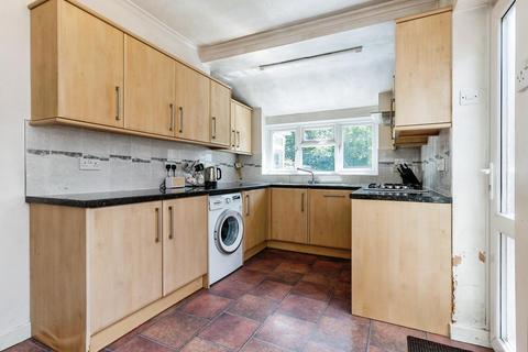 17 Mayfair Avenue, Worcester Park, KT4 7SH