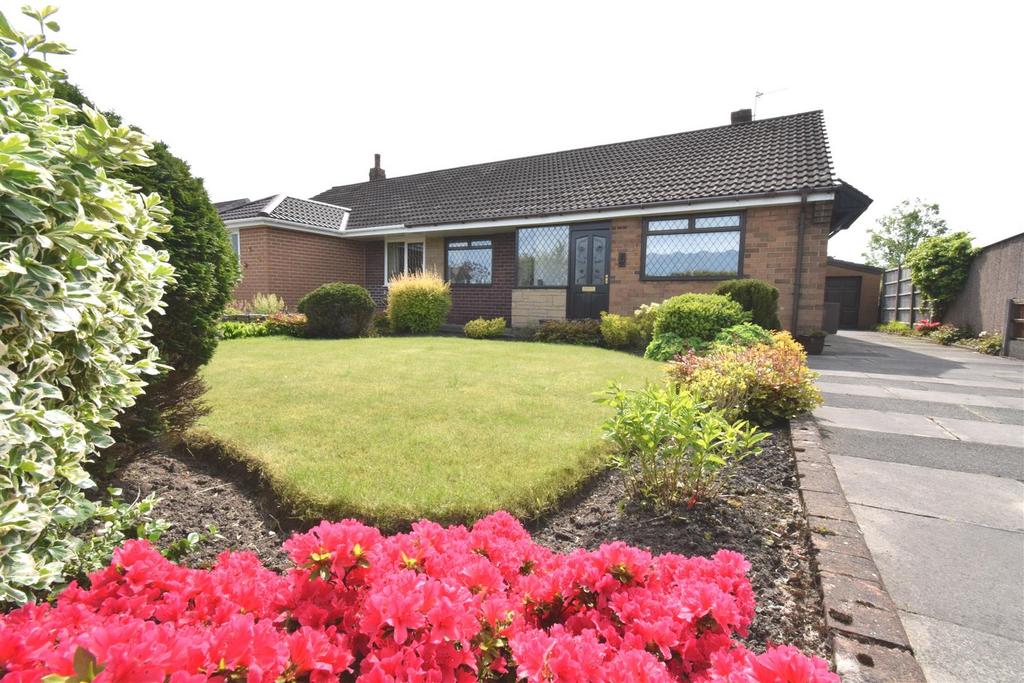 Platt Lane, Westhoughton, Bolton 2 bed semidetached bungalow for sale