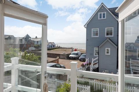 4 bedroom terraced house for sale - Island Wall, Whitstable