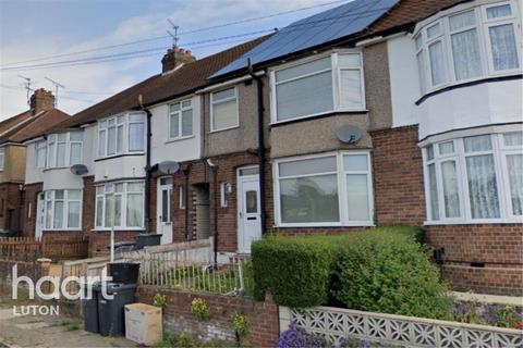 1 bedroom in a house share to rent, Milton Road, Luton