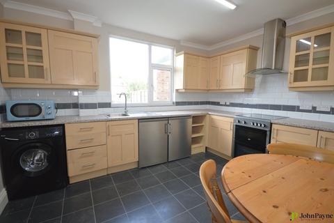 3 bedroom end of terrace house to rent, Middlecotes, Tile Hill, Coventry, CV4