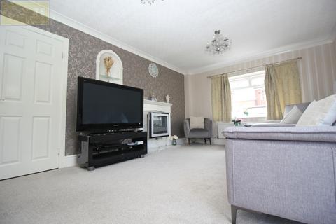 4 bedroom detached house for sale, Ullswater Road, Flixton