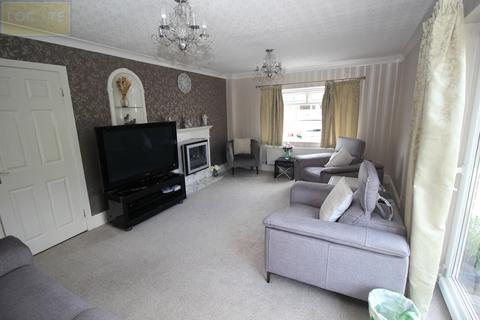 4 bedroom detached house for sale, Ullswater Road, Flixton