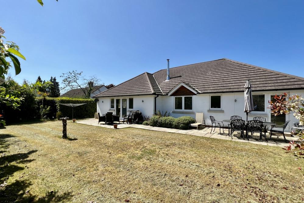 Oaks Drive, St Leonards, Ringwood, BH24 2QU 4 bed bungalow for sale £