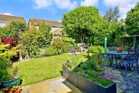 9 Alinora Close, Goring By Sea, Worthing, BN12 4LT