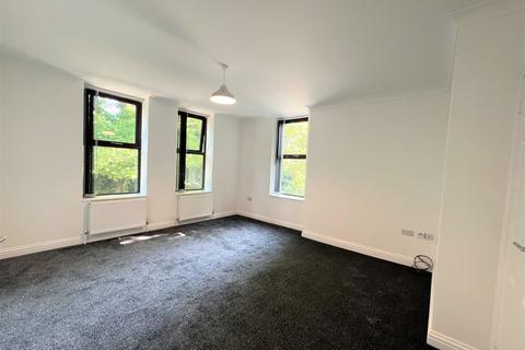 2 bedroom flat to rent, Manchester Road, Thurlstone, Sheffield, S36 9PT