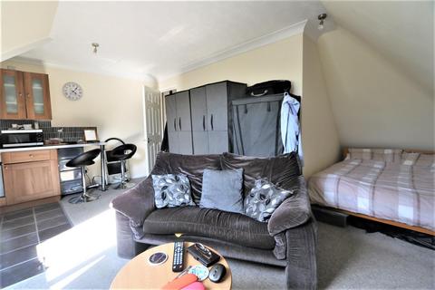 Studio for sale, Russet Close, Stewartby