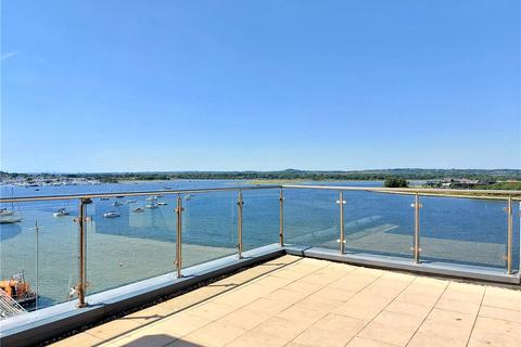 3 bedroom penthouse for sale, Lifeboat Quay, Poole, BH15